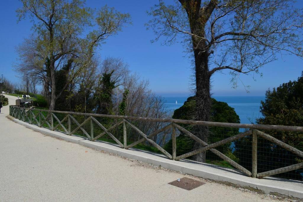 Belvedere Di Ancona Bagian luar foto