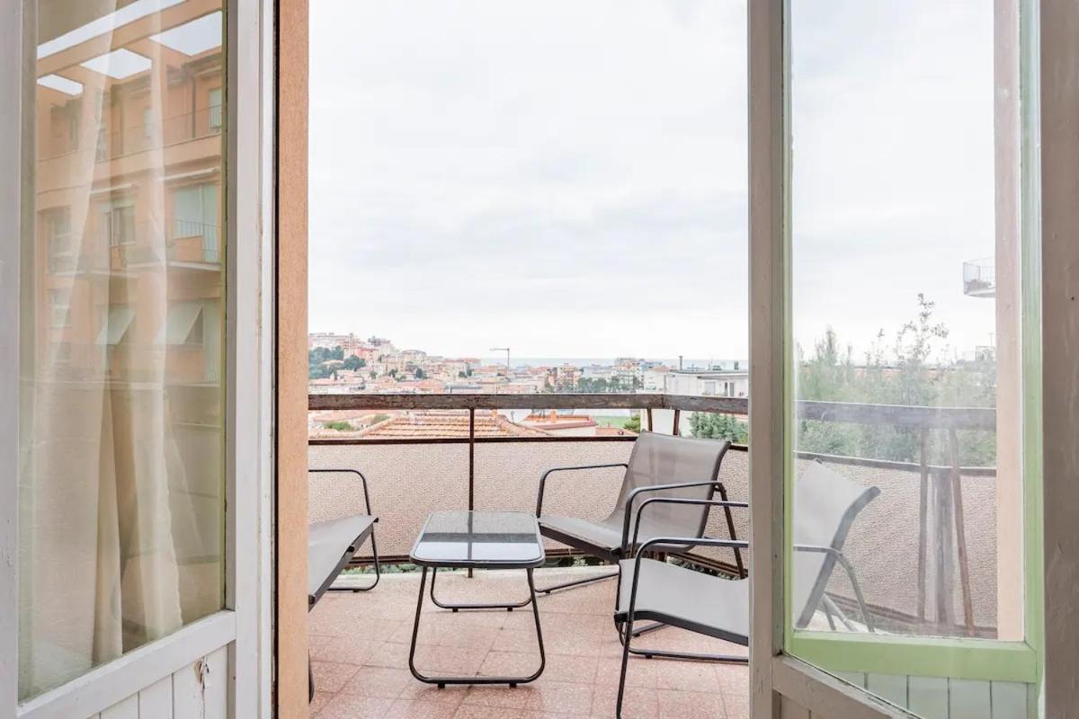 Belvedere Di Ancona Bagian luar foto